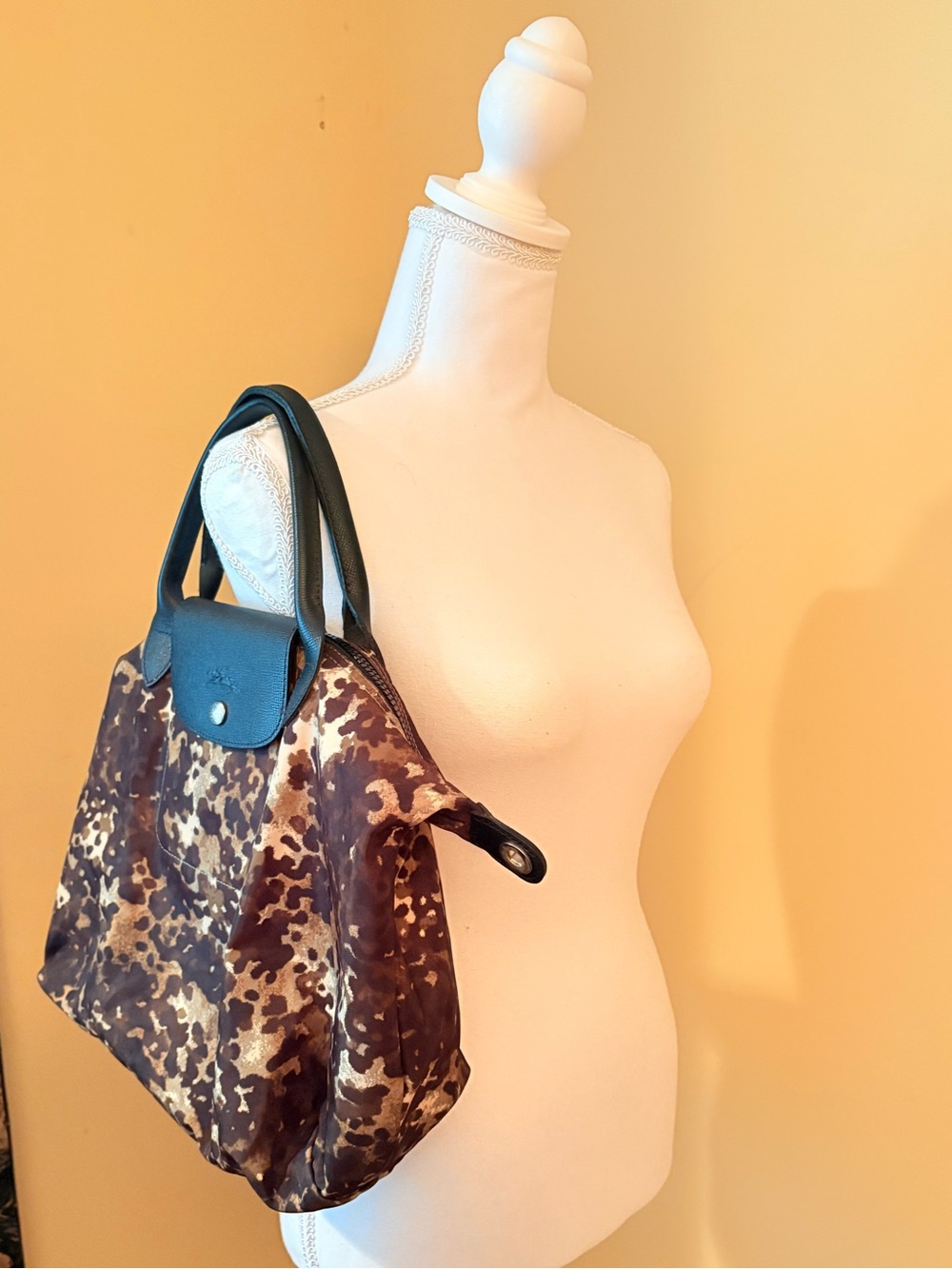 Longchamp Camo Nylon Medium Le Pliage Tote - Picture 13 of 13